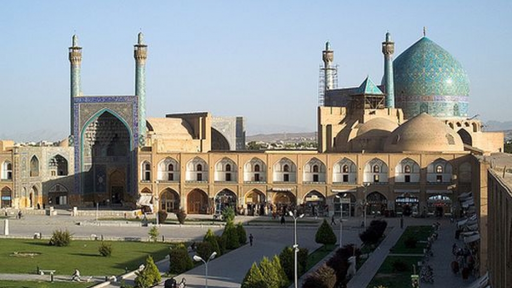 İran'da dini merkeze saldırı yapıldı ölen var
