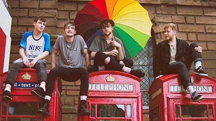 Rock grubu Viola Beach'in üyeleri boğularak can verdi