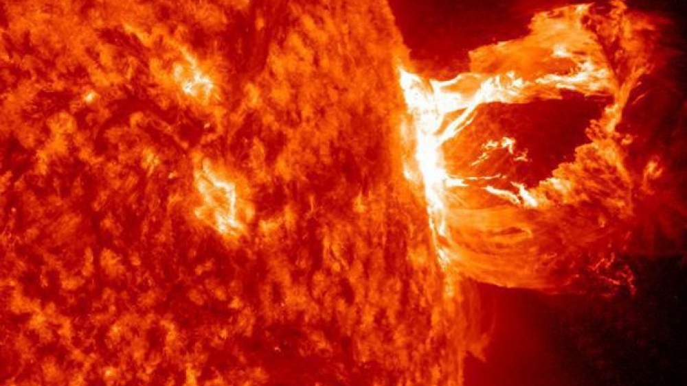 NASA Güneş'te Güçlü Patlama Tespit Etti