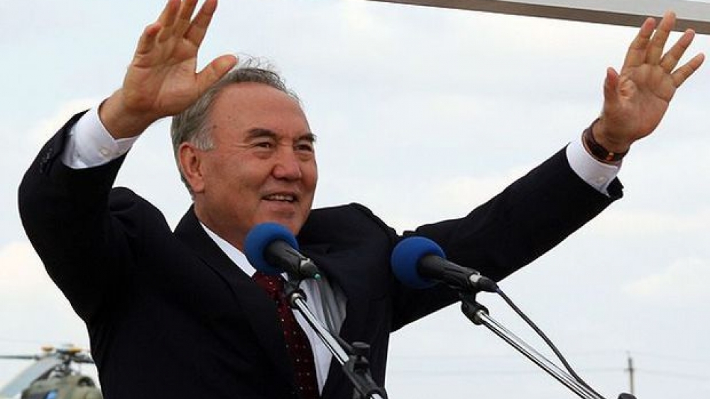 Nazarbayev Başkanlık Seçimlerinde Galip Geldi