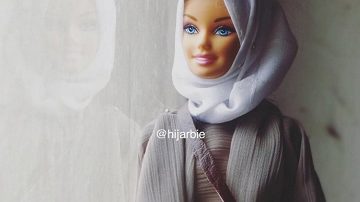 Başörtülü 'Hijarbie', Instagram fenomeni oldu
