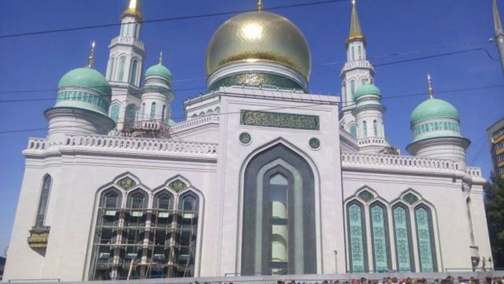 Ramazan Kadirov, Moskova'ya Hz. Muhammed'in Saçını Hediye Etti