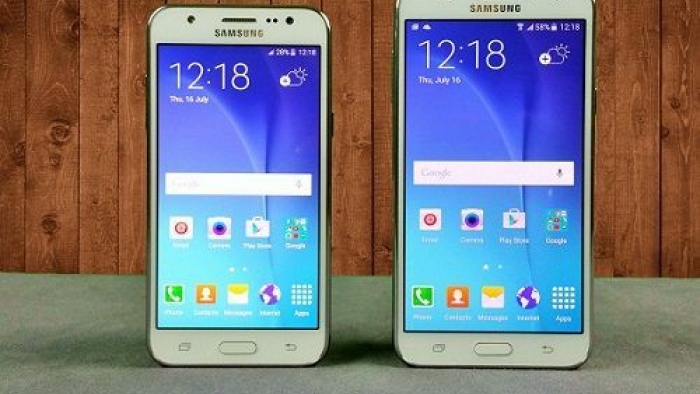2016 model  Galaxy J7 ve  Galaxy J5'te sürpriz özellik