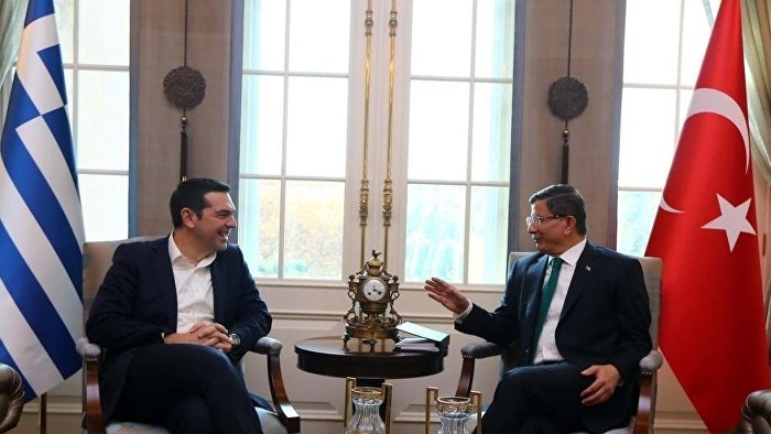 Davutoğlu ve Çipras net konuştu: Orta sahada top çevirmeyeceğiz