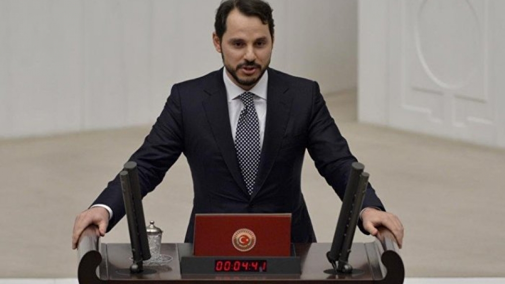 Berat Albayrak'tan 'petrol tankeri vuruldu' iddiasına yanıt