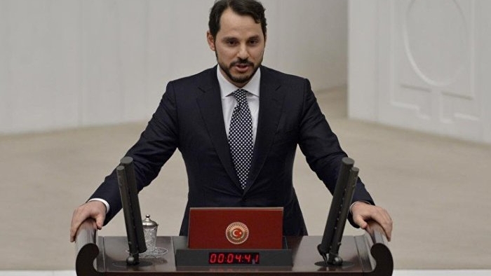 Berat Albayrak'tan 'petrol tankeri vuruldu' iddiasına yanıt