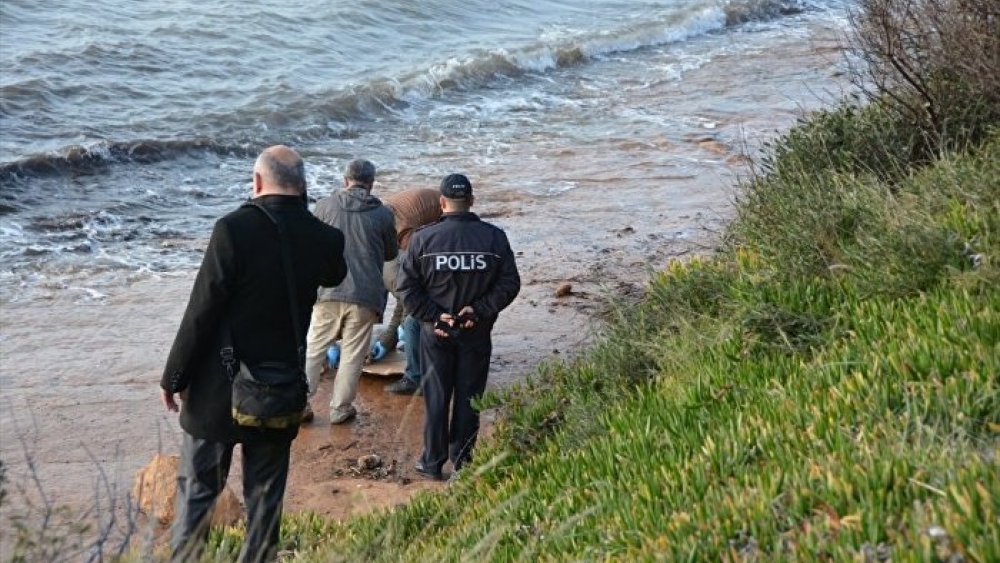 Sığınmacı çocuğun bedeni sahile vurdu
