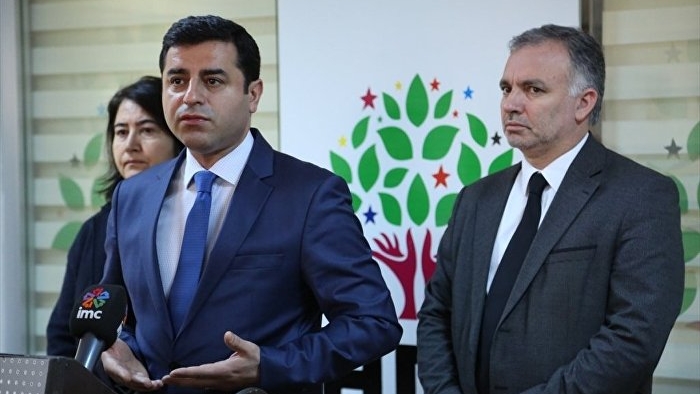 Demirtaş: AKP hükümeti aklını yitirmiş olabilir