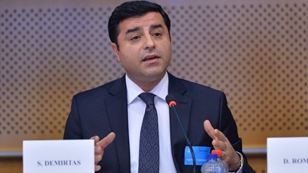 Demirtaş: IŞİD Cenevre'ye davet edilse Davutoğlu bu kadar bağırmayacaktı