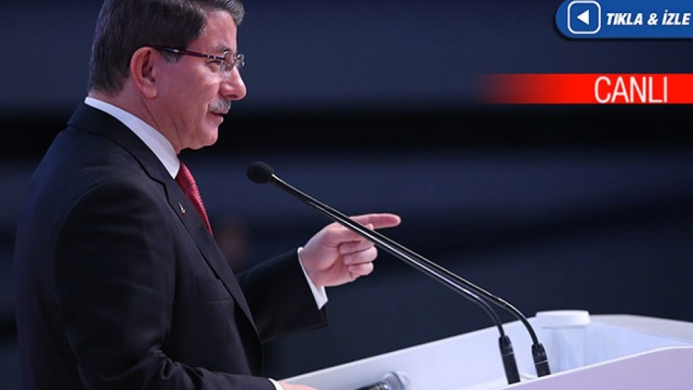 BAŞBAKAN DAVUTOĞLU KONUŞUYOR