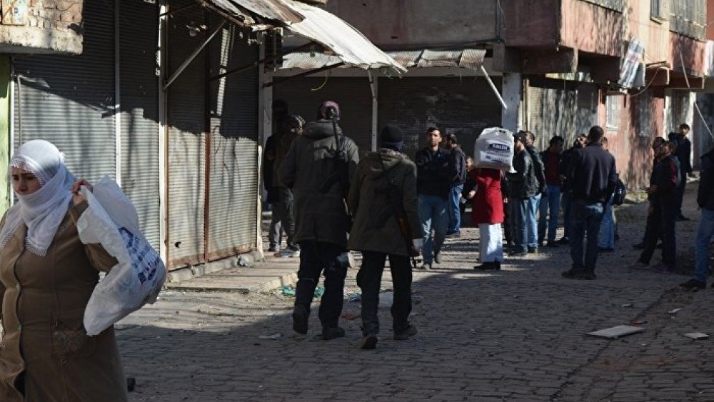 Sur'da çöken binada, 3 asker hayatını kaybetti