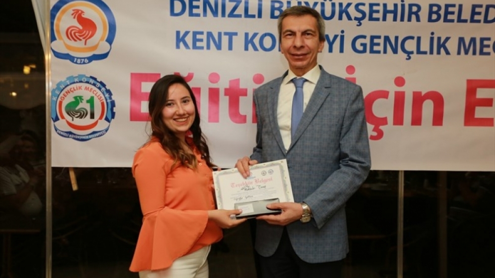 Denizli'de Eğitim için El Ele 11'nci dönemini tamamladı