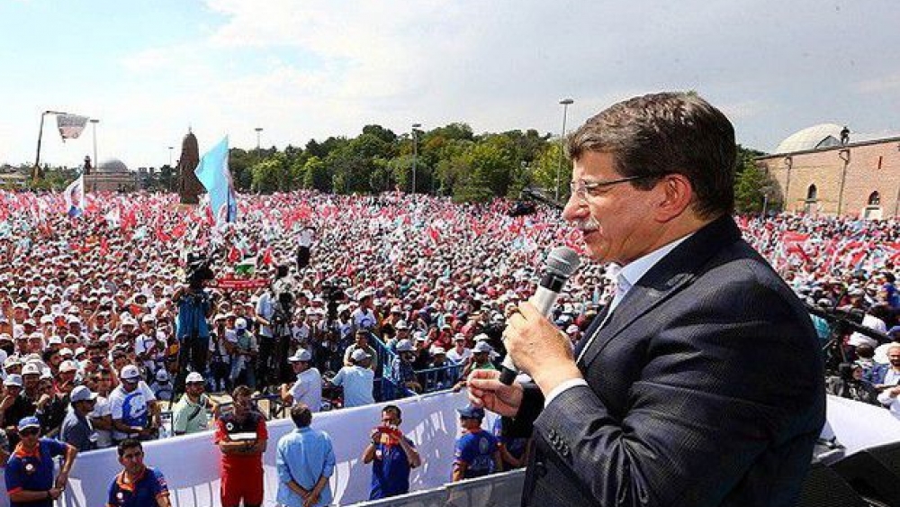 Davutoğlu'nun Sesi Kısıldı