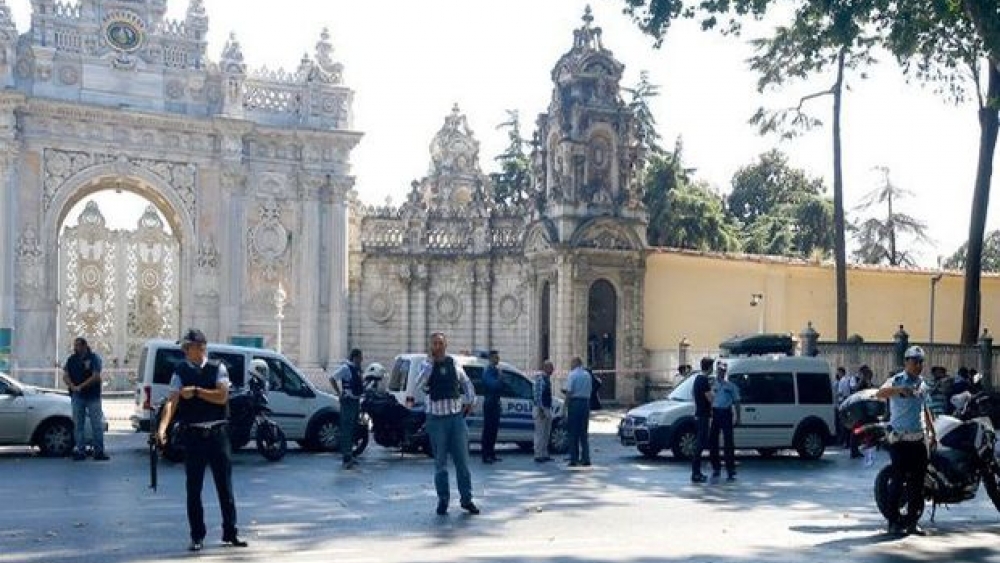 Cumhurbaşkanı'nın konutu önünde ateş açıldı