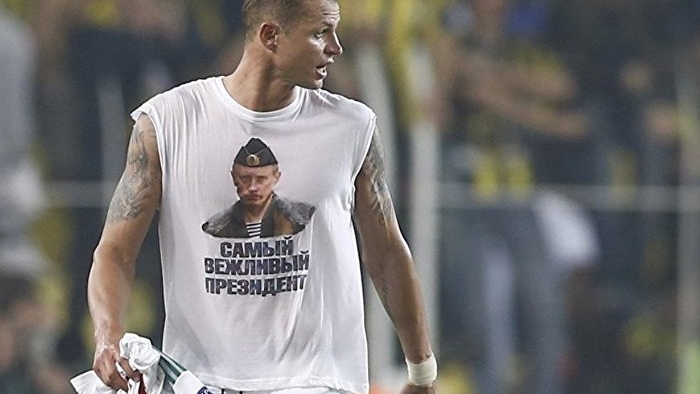 UEFA'dan Putin tişörtü giyen futbolcuya 5 bin euro ceza