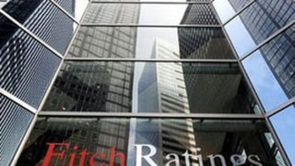 Fitch Yunanistan notunu 'B'den' BB'ye 'yükseltiyor