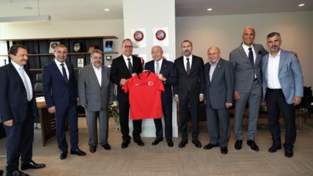 TİAB'dan TFF Başkanı Nihat Özdemir'e ziyaret