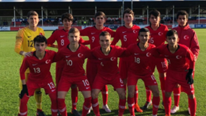 U15 Milli Takımı, İngiltere'ye 7-2 yenildi