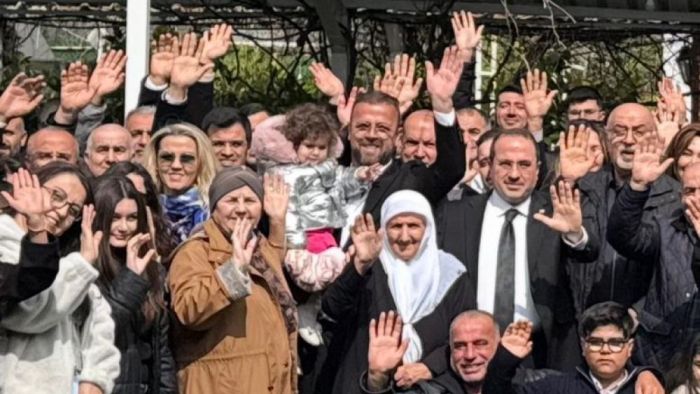 İZMİR’DE KIRKPINAR AİLESİ’NDEN BİRLİK VE BERABERLİK TABLOSU