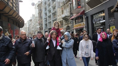 Beyoğlu Belediye Başkanı Demircan: Direnelim, İstiklal'e gelelim