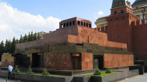 Lenin Misafirleri Kabul Etmeyecek