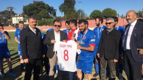 Özel Sporcular Futbol Ligi Dörtlü Final'in şampiyonu Kocaeli Yaşam Koçluğu